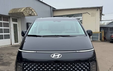 Hyundai Staria, 2024 год, 6 950 000 рублей, 8 фотография