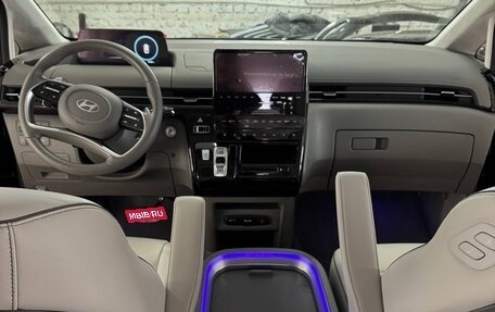 Hyundai Staria, 2024 год, 6 950 000 рублей, 14 фотография