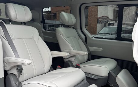 Hyundai Staria, 2024 год, 6 950 000 рублей, 22 фотография