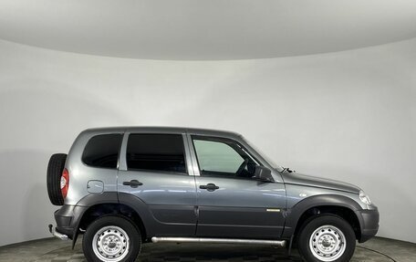 Chevrolet Niva I рестайлинг, 2017 год, 750 000 рублей, 11 фотография