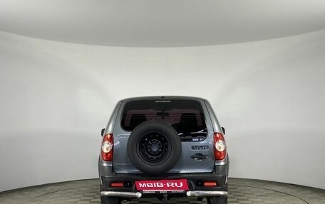 Chevrolet Niva I рестайлинг, 2017 год, 750 000 рублей, 8 фотография