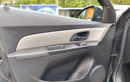 Chevrolet Cruze II, 2013 год, 700 000 рублей, 6 фотография