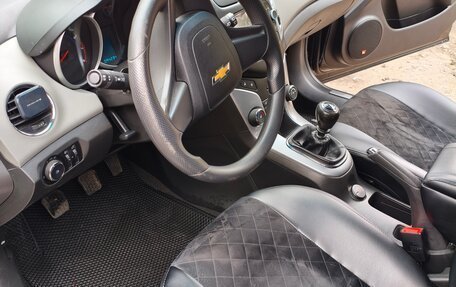 Chevrolet Cruze II, 2013 год, 700 000 рублей, 7 фотография