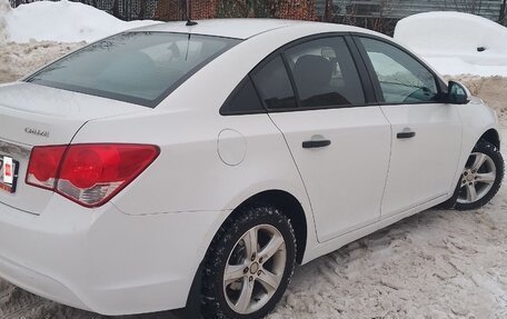 Chevrolet Cruze II, 2014 год, 650 000 рублей, 3 фотография
