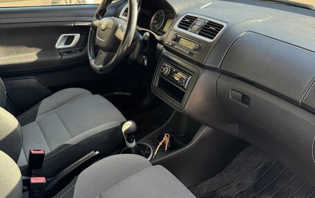 Skoda Fabia II, 2010 год, 500 000 рублей, 5 фотография