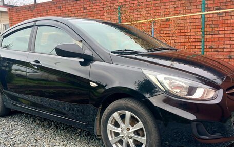 Hyundai Solaris II рестайлинг, 2013 год, 800 000 рублей, 6 фотография