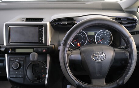 Toyota Wish II, 2009 год, 1 439 000 рублей, 11 фотография