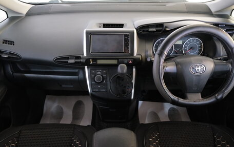 Toyota Wish II, 2009 год, 1 439 000 рублей, 13 фотография
