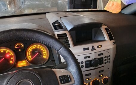 Opel Zafira B, 2008 год, 500 000 рублей, 1 фотография