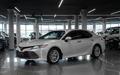 Toyota Camry, 2020 год, 3 200 000 рублей, 1 фотография