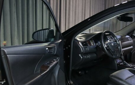 Toyota Camry, 2017 год, 1 849 000 рублей, 7 фотография