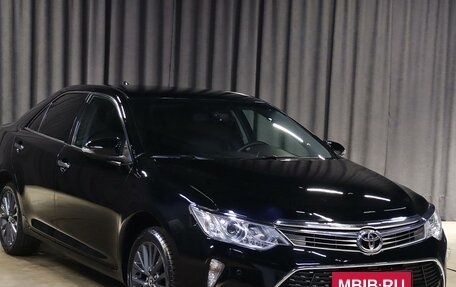 Toyota Camry, 2017 год, 1 849 000 рублей, 3 фотография