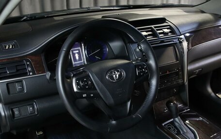 Toyota Camry, 2017 год, 1 849 000 рублей, 9 фотография