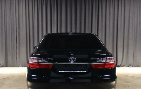 Toyota Camry, 2017 год, 1 849 000 рублей, 13 фотография
