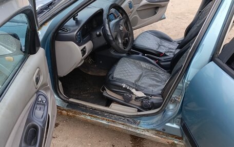 Nissan Almera, 2001 год, 180 000 рублей, 12 фотография