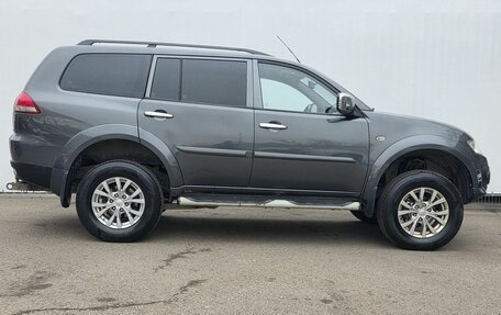 Mitsubishi Pajero Sport II рестайлинг, 2014 год, 1 560 000 рублей, 4 фотография