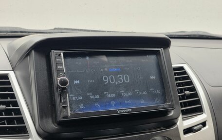 Mitsubishi Pajero Sport II рестайлинг, 2014 год, 1 560 000 рублей, 13 фотография