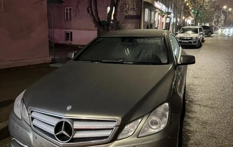 Mercedes-Benz E-Класс, 2011 год, 1 180 000 рублей, 2 фотография