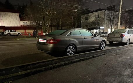 Mercedes-Benz E-Класс, 2011 год, 1 180 000 рублей, 9 фотография