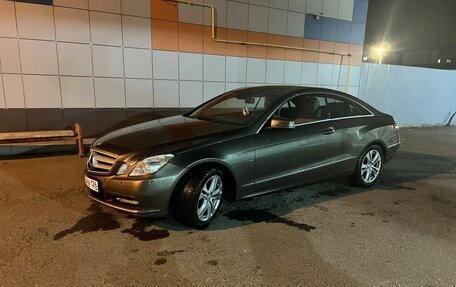 Mercedes-Benz E-Класс, 2011 год, 1 180 000 рублей, 11 фотография
