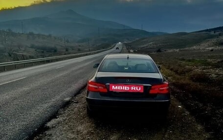 Mercedes-Benz E-Класс, 2011 год, 1 180 000 рублей, 8 фотография