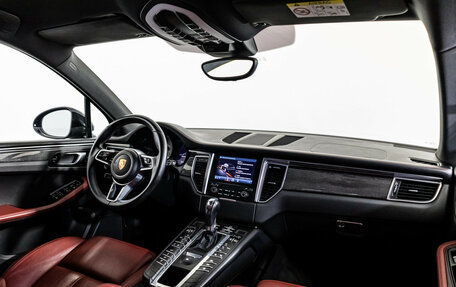 Porsche Macan I рестайлинг, 2016 год, 3 300 000 рублей, 14 фотография