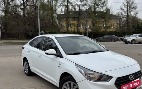 Hyundai Solaris II рестайлинг, 2019 год, 1 450 000 рублей, 3 фотография