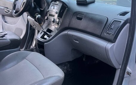 Hyundai Grand Starex Grand Starex I рестайлинг 2, 2008 год, 650 000 рублей, 10 фотография