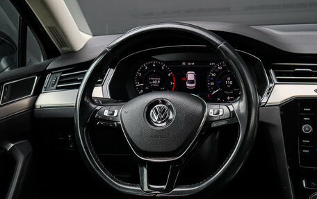 Volkswagen Passat B8 рестайлинг, 2019 год, 2 250 000 рублей, 12 фотография