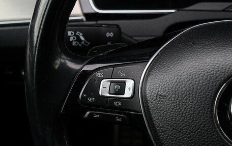Volkswagen Passat B8 рестайлинг, 2019 год, 2 250 000 рублей, 25 фотография
