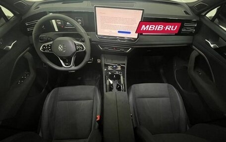 Volkswagen Tiguan II, 2026 год, 4 639 000 рублей, 10 фотография