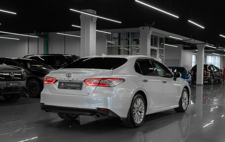 Toyota Camry, 2020 год, 3 200 000 рублей, 5 фотография