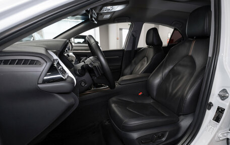 Toyota Camry, 2020 год, 3 200 000 рублей, 9 фотография