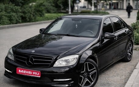 Mercedes-Benz C-Класс, 2010 год, 980 000 рублей, 1 фотография