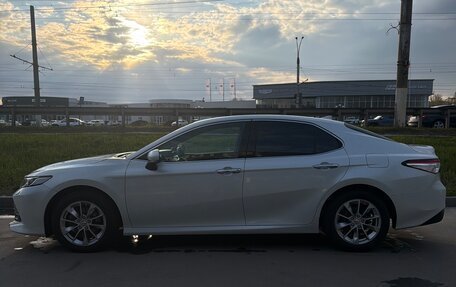 Toyota Camry, 2019 год, 3 100 000 рублей, 2 фотография