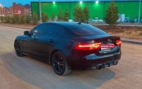 Jaguar XE I рестайлинг, 2015 год, 3 фотография