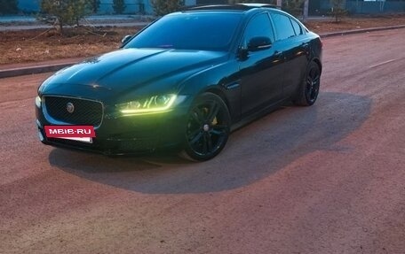 Jaguar XE I рестайлинг, 2015 год, 10 фотография