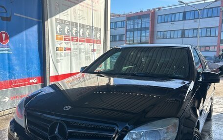 Mercedes-Benz C-Класс, 2010 год, 980 000 рублей, 2 фотография