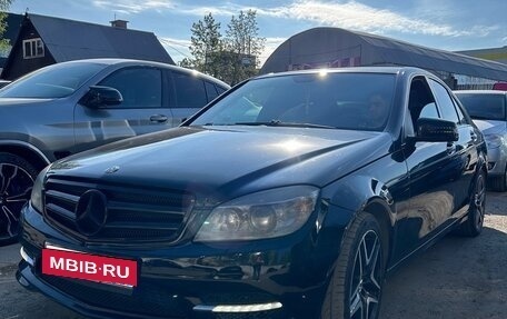 Mercedes-Benz C-Класс, 2010 год, 980 000 рублей, 4 фотография