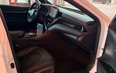 Toyota Camry, 2021 год, 2 950 000 рублей, 12 фотография