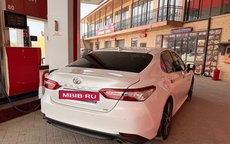 Toyota Camry, 2021 год, 2 950 000 рублей, 15 фотография