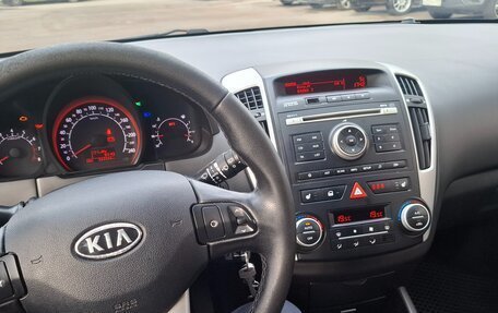 KIA cee'd I рестайлинг, 2010 год, 490 000 рублей, 7 фотография