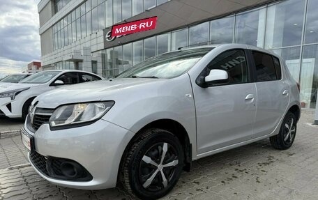 Renault Sandero II рестайлинг, 2015 год, 510 000 рублей, 3 фотография