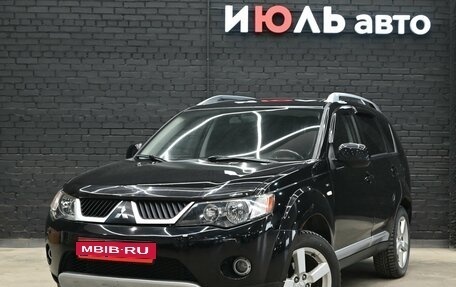 Mitsubishi Outlander III рестайлинг 3, 2008 год, 1 100 000 рублей, 1 фотография