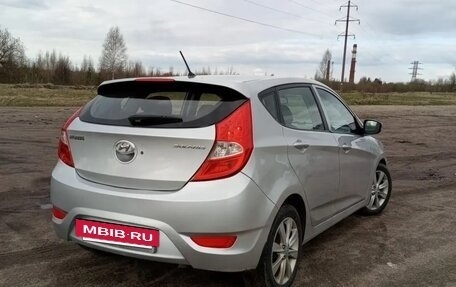 Hyundai Solaris II рестайлинг, 2012 год, 650 000 рублей, 4 фотография