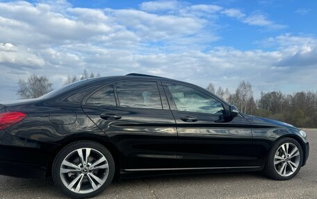 Mercedes-Benz C-Класс, 2018 год, 2 150 000 рублей, 3 фотография