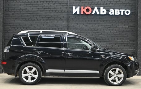 Mitsubishi Outlander III рестайлинг 3, 2008 год, 1 100 000 рублей, 8 фотография