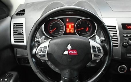 Mitsubishi Outlander III рестайлинг 3, 2008 год, 1 100 000 рублей, 11 фотография