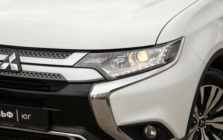 Mitsubishi Outlander III рестайлинг 3, 2021 год, 2 698 000 рублей, 23 фотография