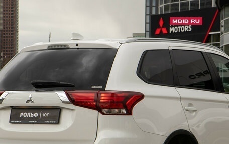 Mitsubishi Outlander III рестайлинг 3, 2021 год, 2 698 000 рублей, 24 фотография